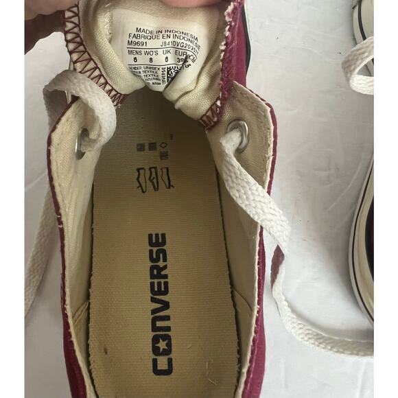 Converse Chuck Taylor All Star Low Top Red/Cream Athletic Sneaker Shoes M6 W8 - Picture 8 of 9